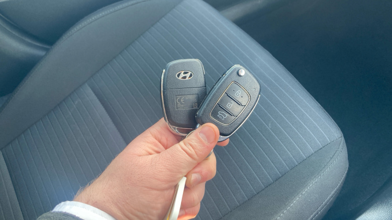 Hyundai i20 1.0T GDi 48V MHD SE Connect 5dr DCT Petrol Hatchback